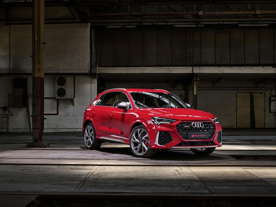  Audi RS Q3 2019 года  (WW) (фото 1 из 65)